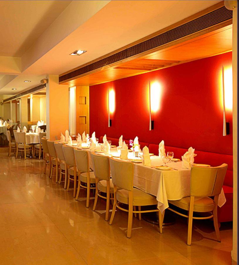 The Royal Orchid Hotel, Chembur Мумбаи Экстерьер фото