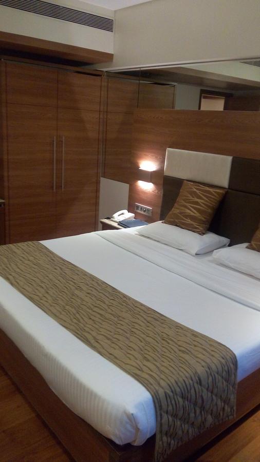The Royal Orchid Hotel, Chembur Мумбаи Экстерьер фото