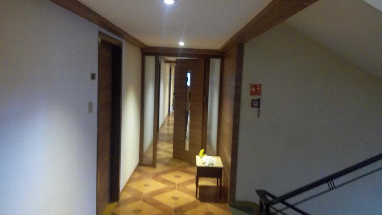 The Royal Orchid Hotel, Chembur Мумбаи Экстерьер фото