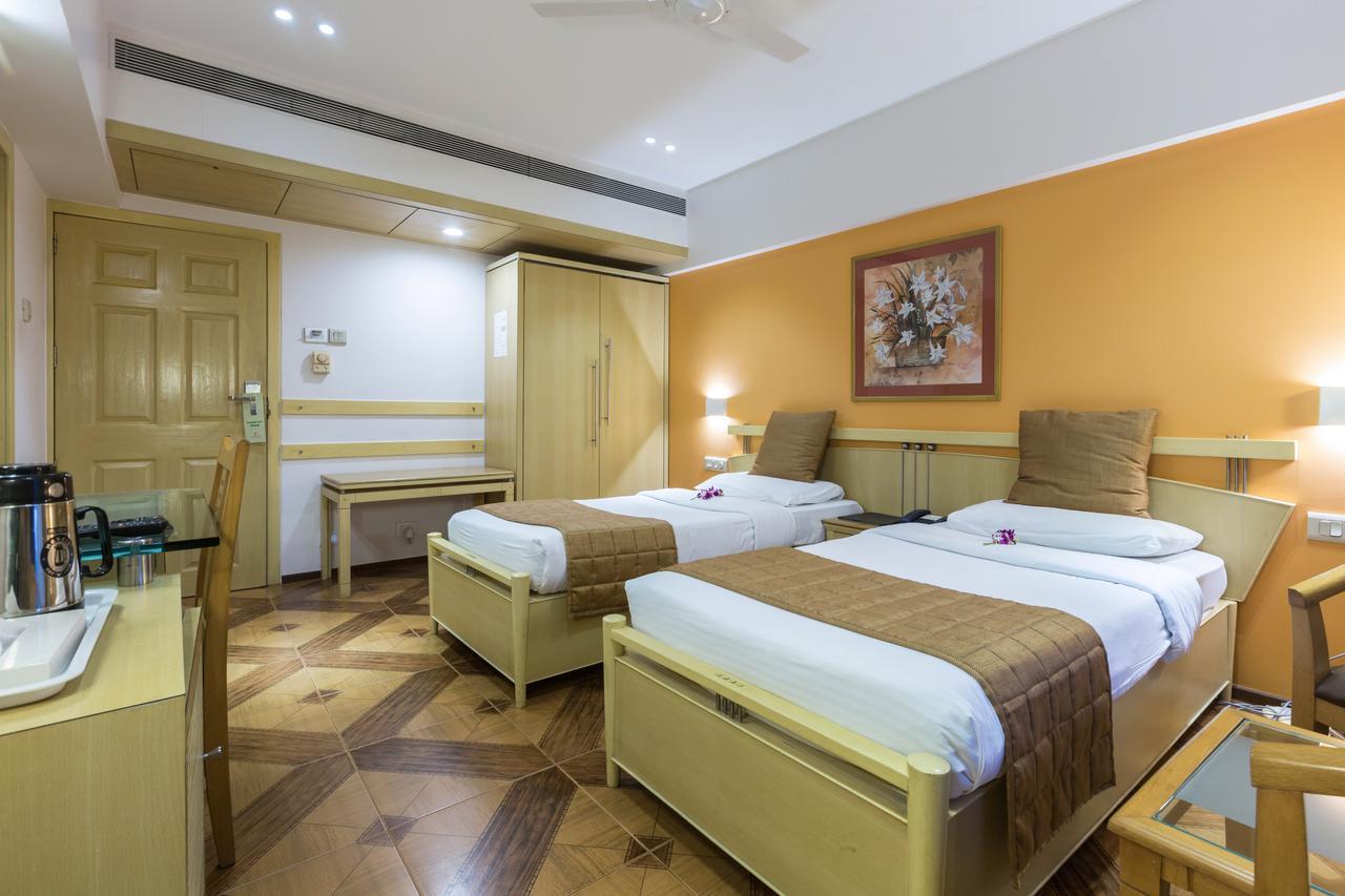 The Royal Orchid Hotel, Chembur Мумбаи Экстерьер фото